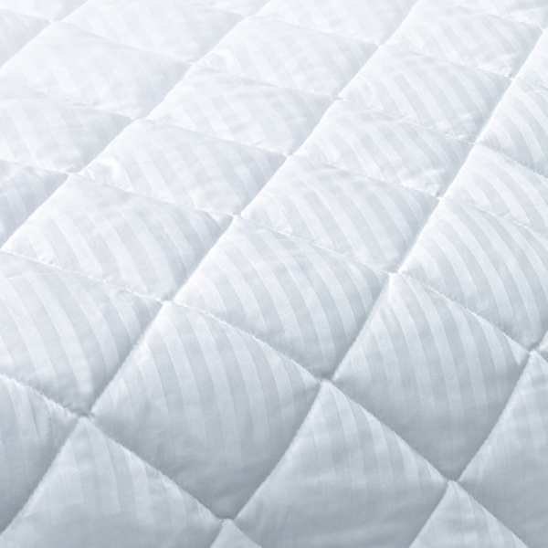 Одеяло Vella «Satin Light» Фото Одеяло Vella «Satin Light»